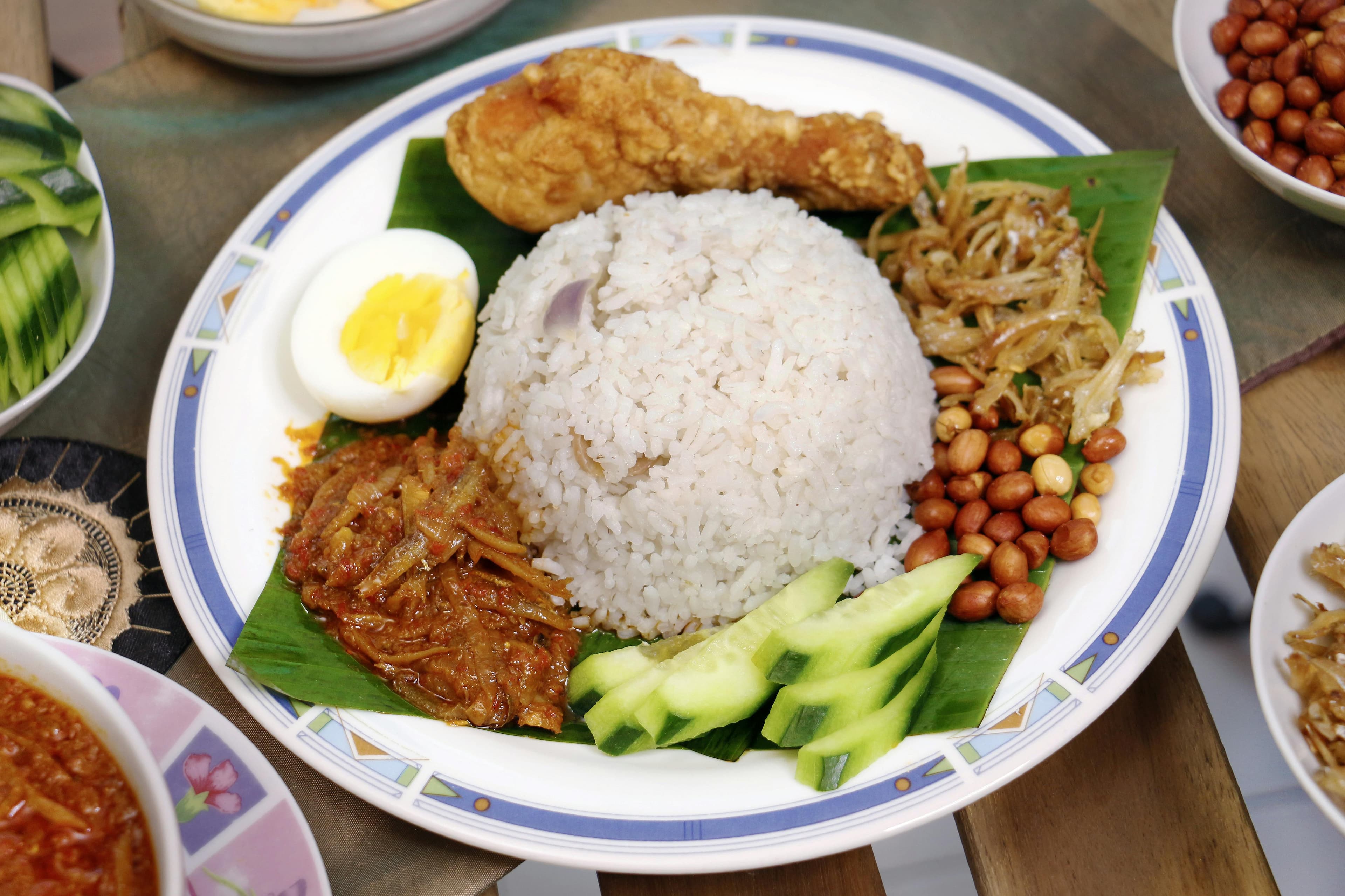Hyperlocal Food Experiences: Beyond the Tourist Trail in Malaysia